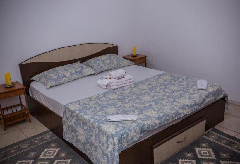 بنسيون Casa Dany