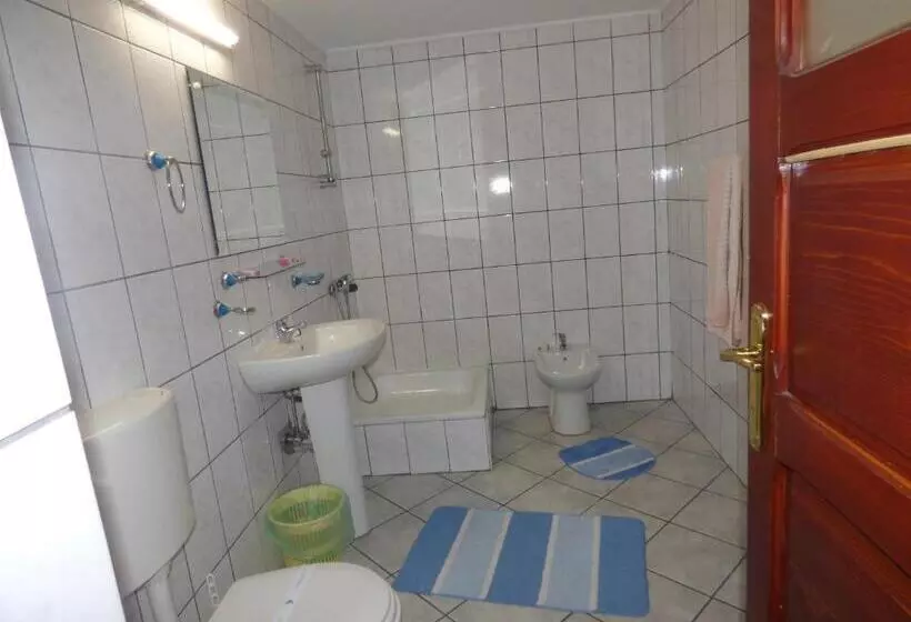 Majatalo Gura Padurii