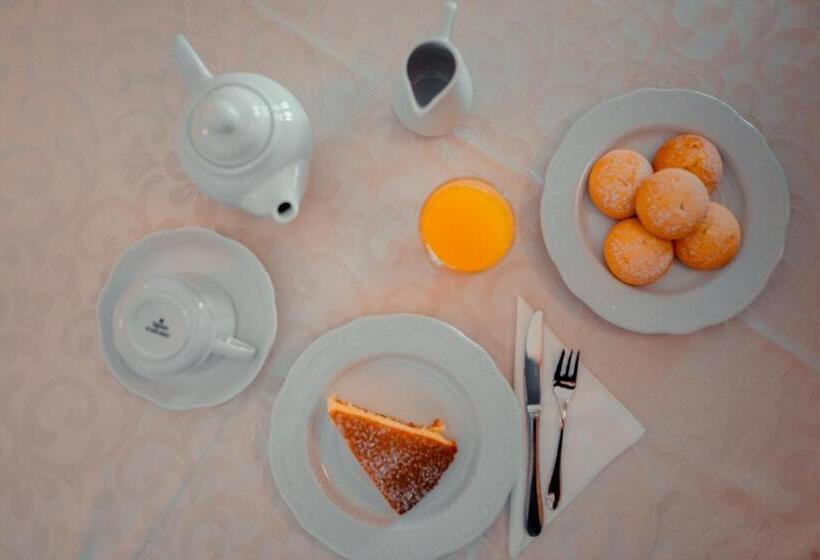 پانسیون Savoia Residence