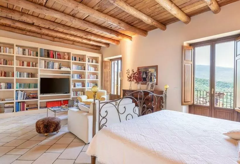 Aamiaismajoitus (B&B) La Dimora Del Castelluccio