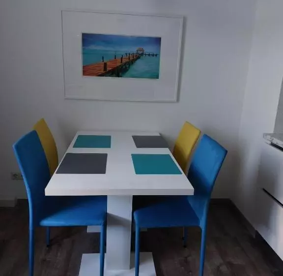 Gästewohnung Mit Küche Magdeburg An Der Elbe