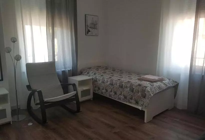 Gästewohnung Mit Küche Magdeburg An Der Elbe