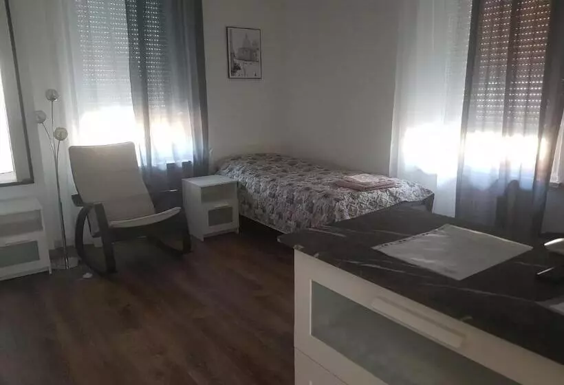 Gästewohnung Mit Küche Magdeburg An Der Elbe