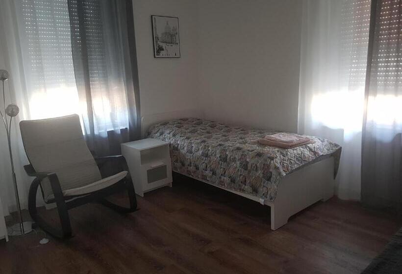 Gästewohnung Mit Küche Magdeburg An Der Elbe