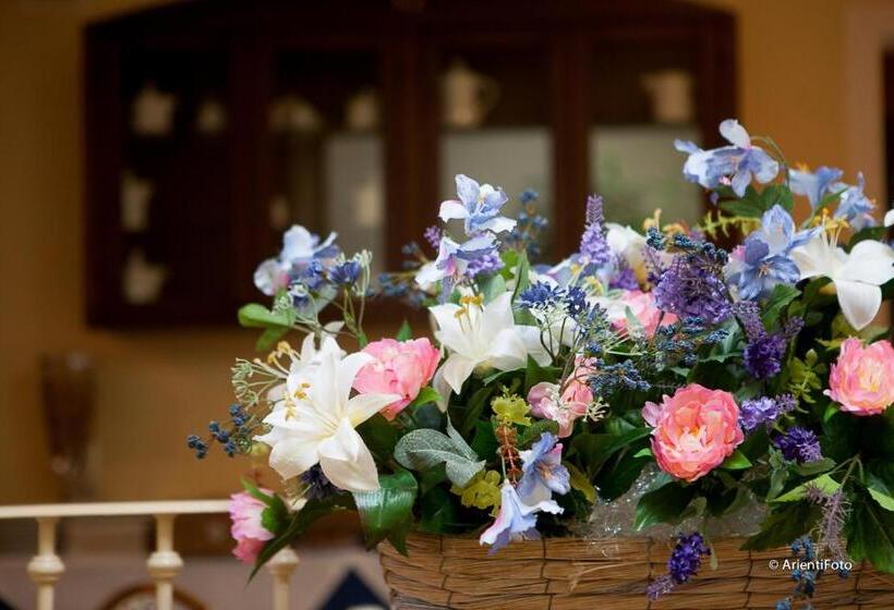 Hotel Albergo Del Lago