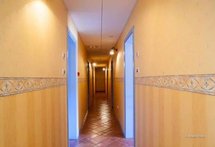 ホテル Albergo Del Lago
