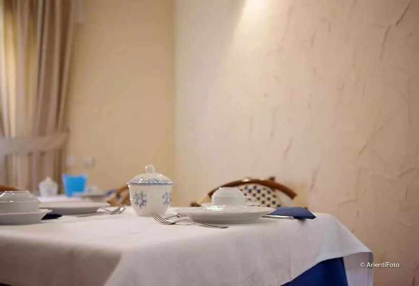 ホテル Albergo Del Lago