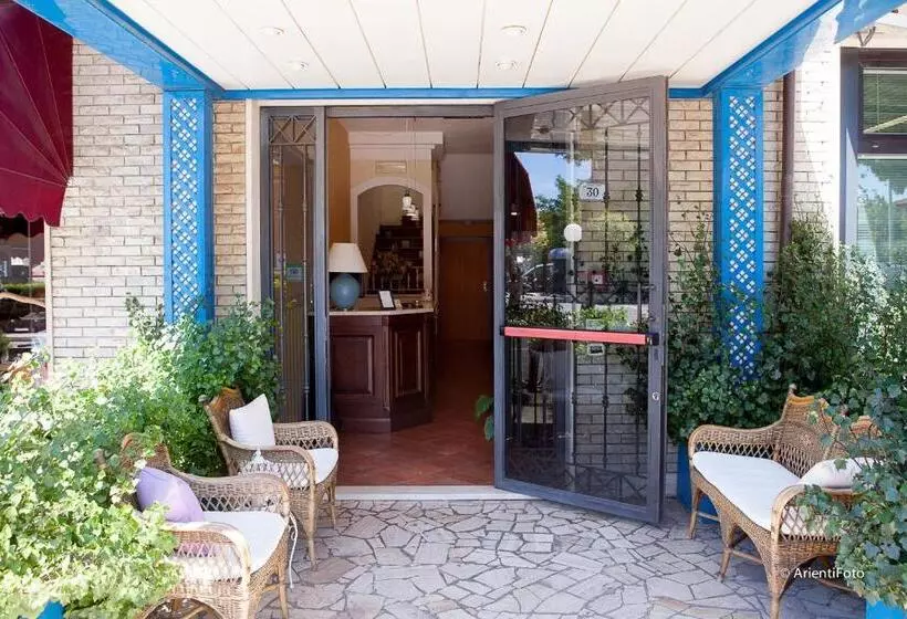 ホテル Albergo Del Lago