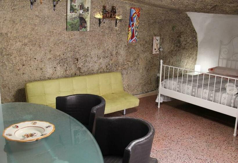 ペンション Camera Nella Roccia