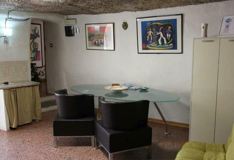 ペンション Camera Nella Roccia