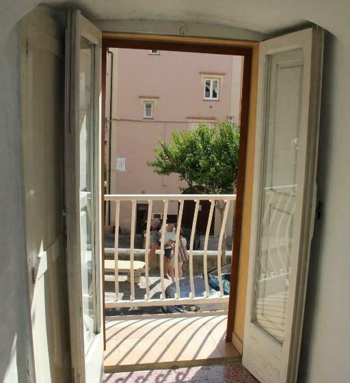 ペンション Camera Nella Roccia