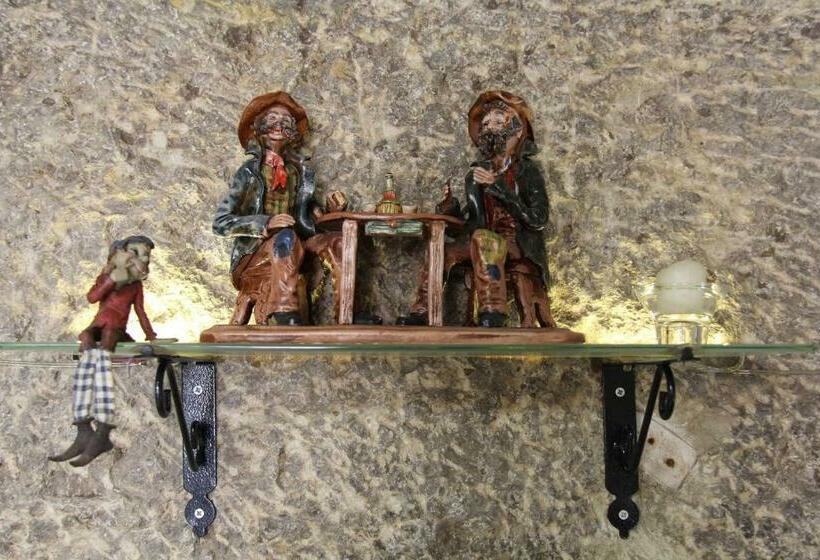 ペンション Camera Nella Roccia