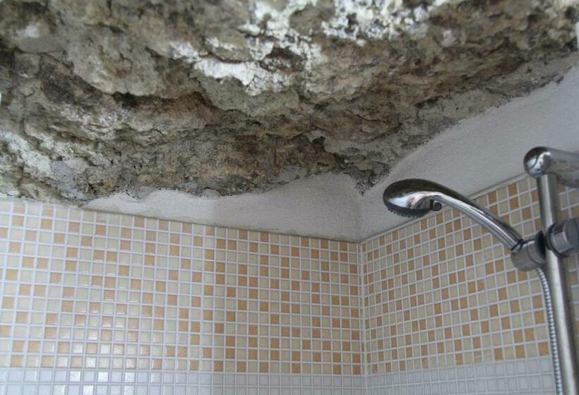 ペンション Camera Nella Roccia