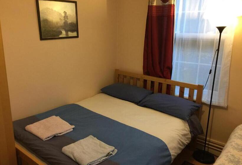 ペンション Central Greenwich Guest Rooms