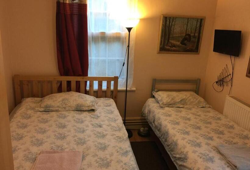 ペンション Central Greenwich Guest Rooms