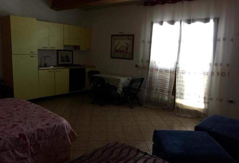 بنسيون Colle La Guardia