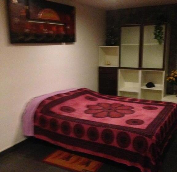 بنسيون Colle La Guardia