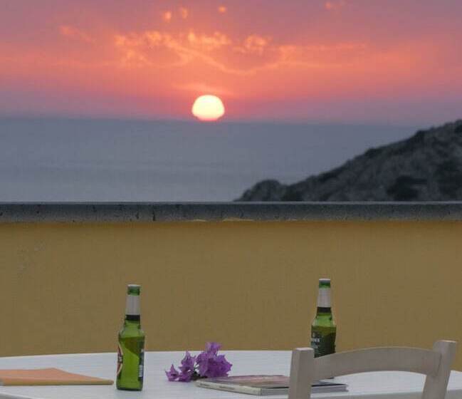 فندق صغير Argentiera Inn