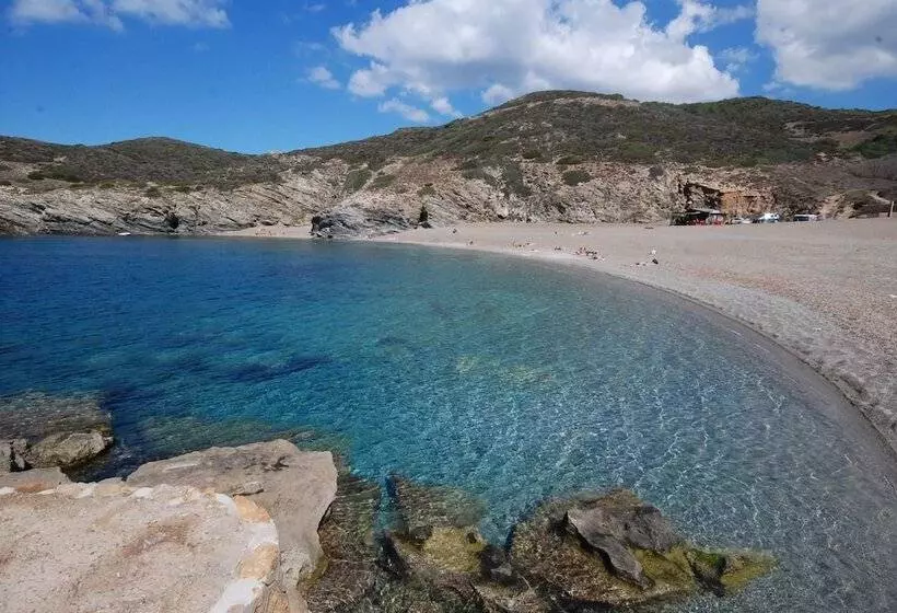 Общежитие Argentiera Inn