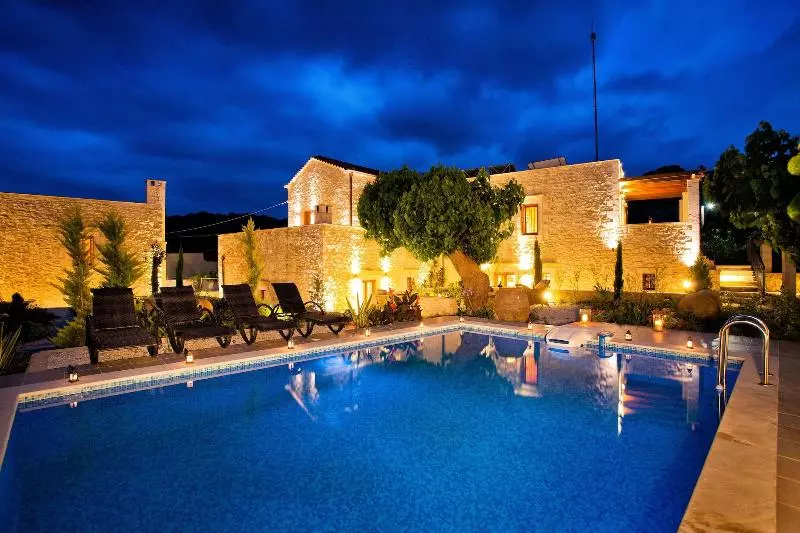Arcus Suites