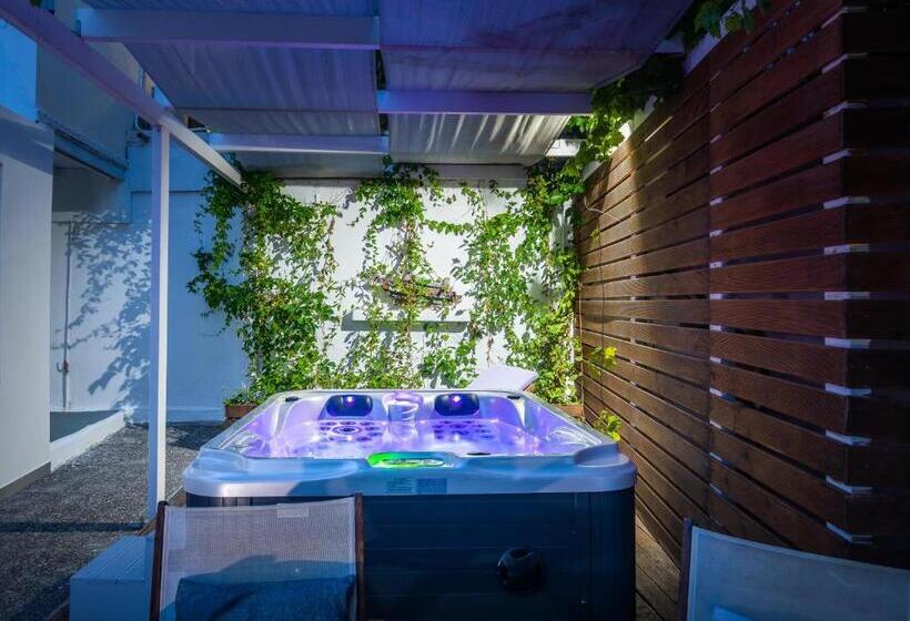 فندق Alexandros Village