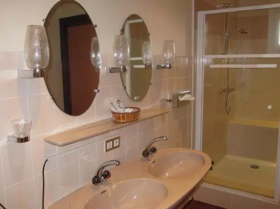 호텔 Aux Armes De France