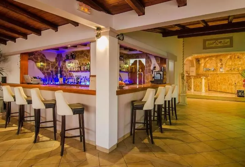 فندق Bella Vista Apartments