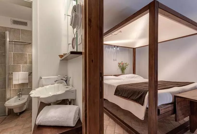 Отель Bosco Della Spina