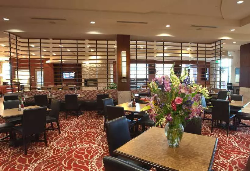 هتل Embassy Suites Palmdale