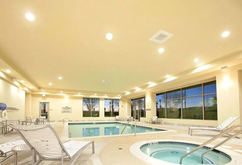 هتل Embassy Suites Palmdale