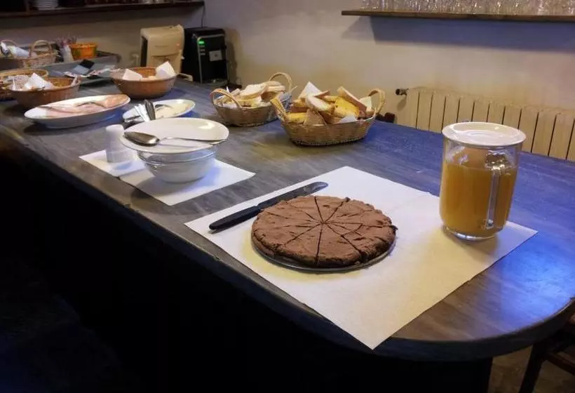 هتل Fattoria Il Praticino