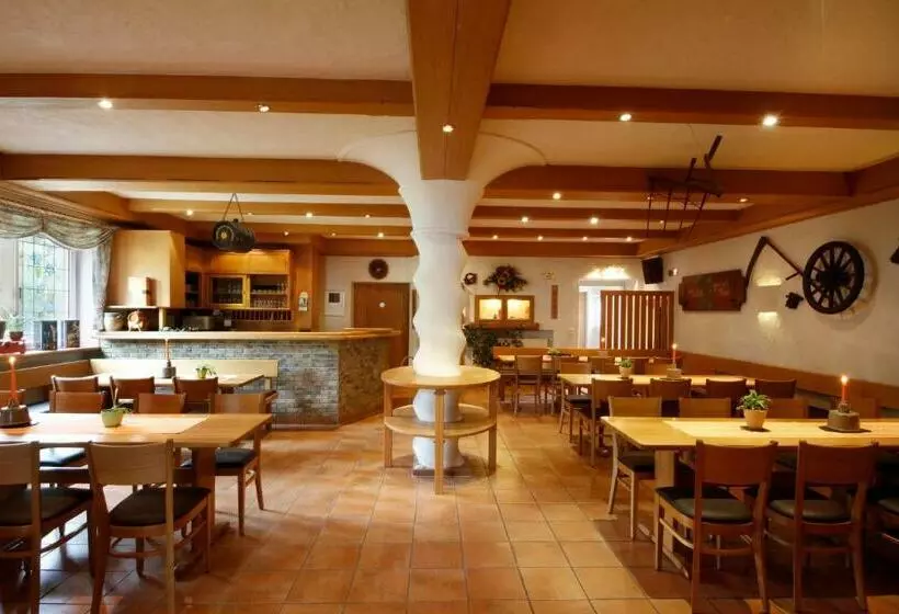 בית מלון כפרי Gästehaus Weingut  Fröhliches Weinfass