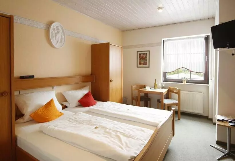 בית מלון כפרי Gästehaus Weingut  Fröhliches Weinfass