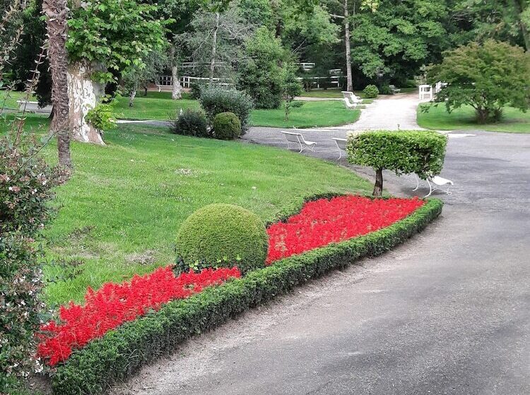 בית מלון כפרי Hostellerie De La Roseraie