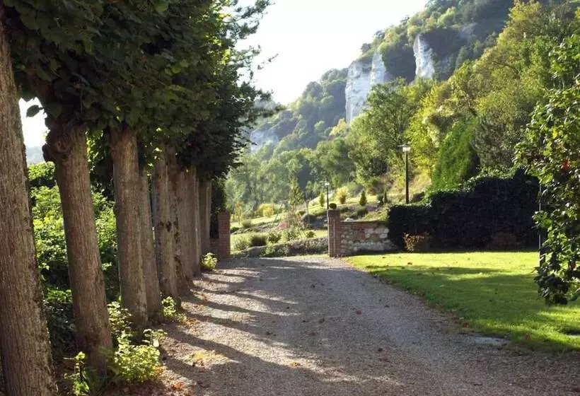 호텔 Hôtel Les 3 Falaises