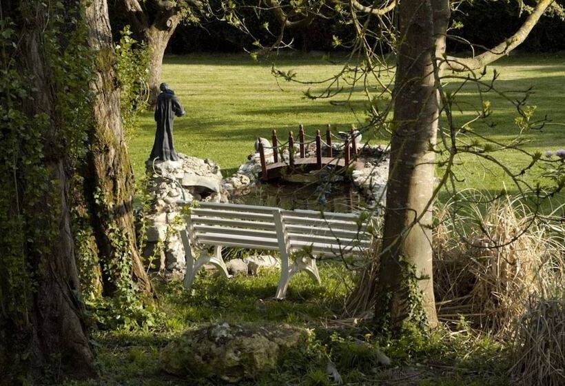 ホテル Hôtel Les 3 Falaises