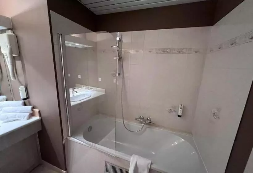 Szálloda Logis Hôtel Spa La Poste