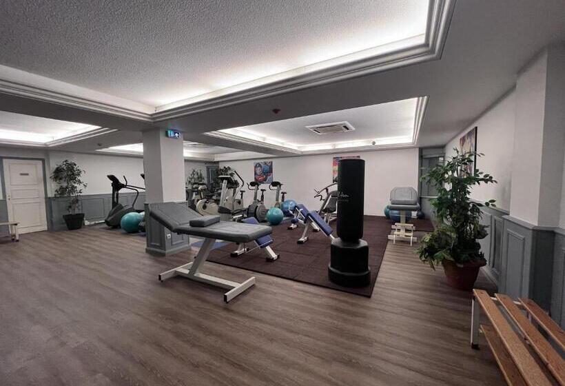 فندق Logis Hôtel Spa La Poste