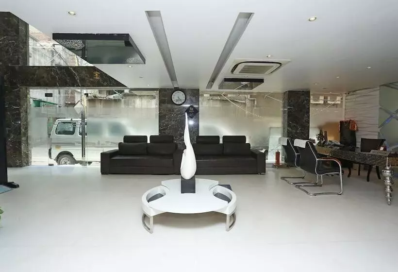 Staybook Hotel Uppal International