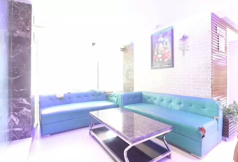 Staybook Hotel Uppal International