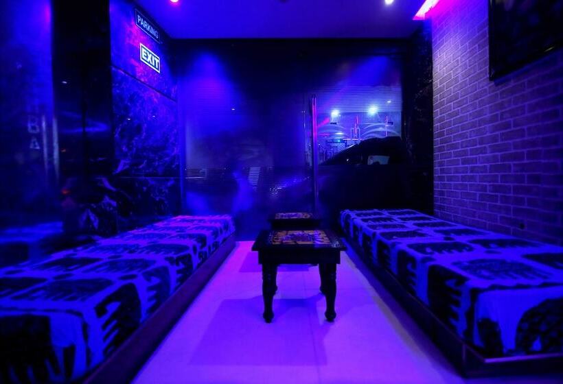 Staybook Hotel Uppal International