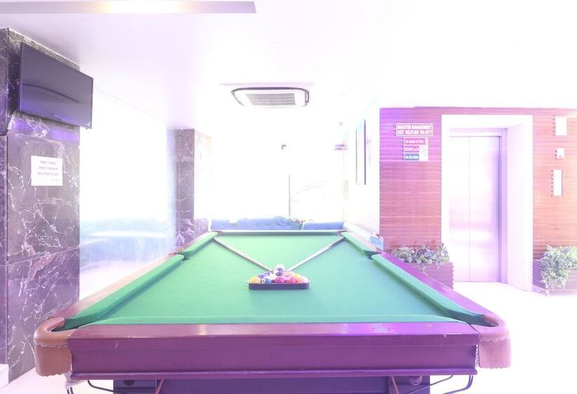 Staybook Hotel Uppal International