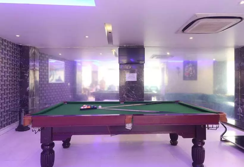 Staybook Hotel Uppal International