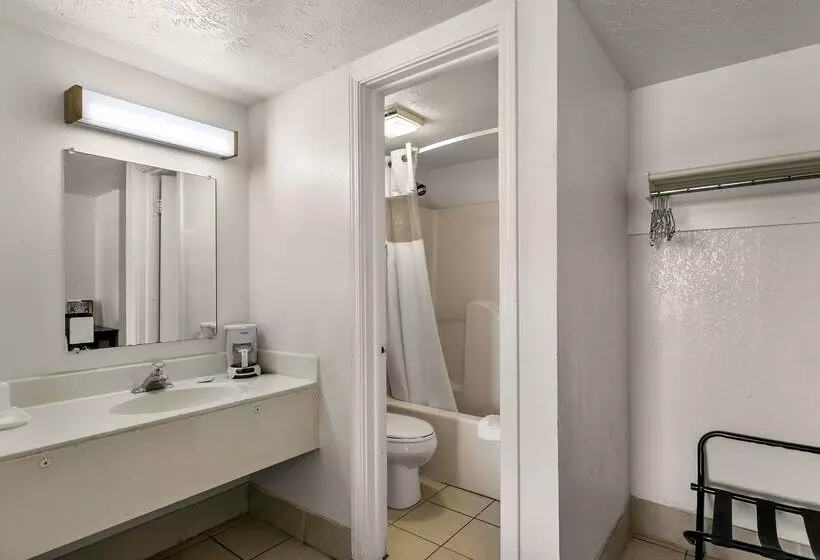 汽车旅馆  Americas Best Value Inn Lincoln