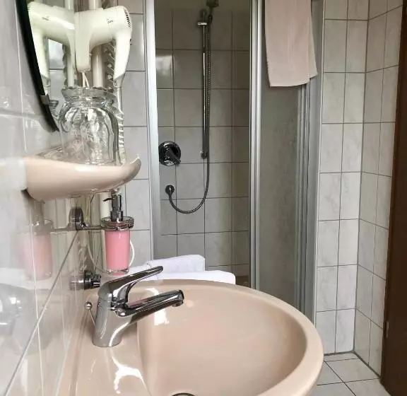 پانسیون Gasthof Waldesruh