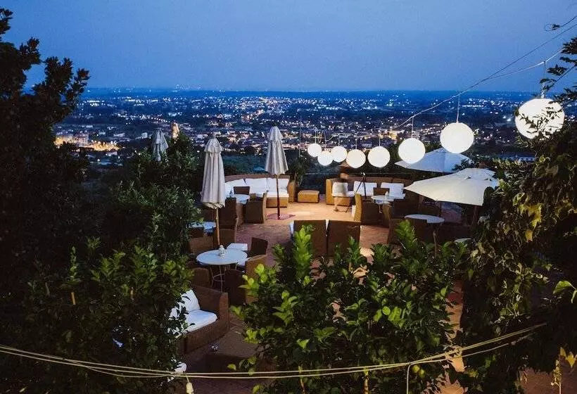 Резиденция Villa Sermolli