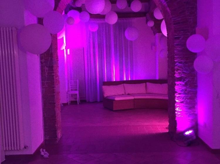 레지던스 Villa Sermolli