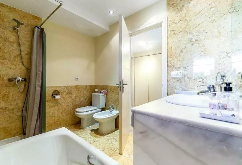 66 Apartment With Stunning Views In Calahonda, Mijas