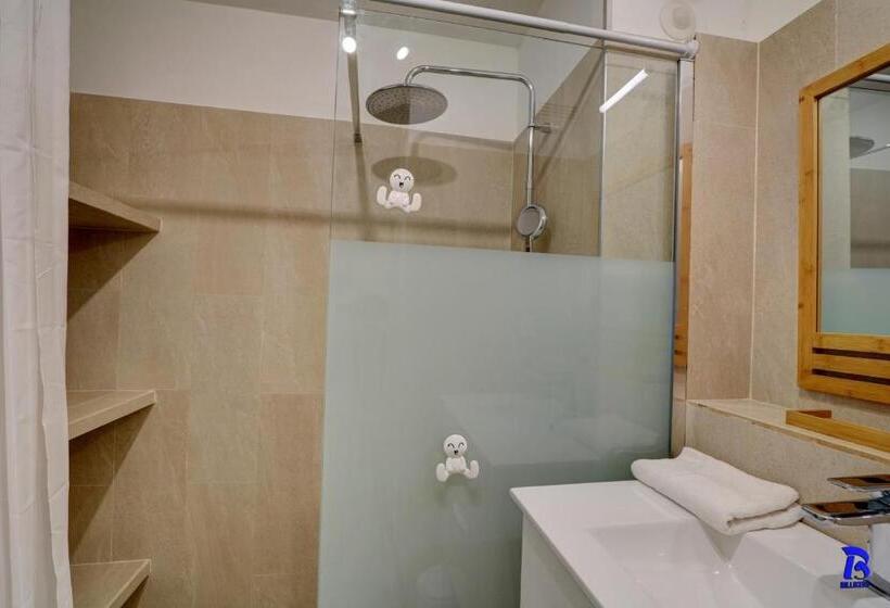 Appt Léo Avec Piscine Et Jardinet, 4 Personnes Situé à La Saline Les Bains