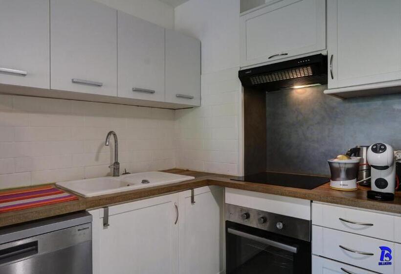 Appt Léo Avec Piscine Et Jardinet, 4 Personnes Situé à La Saline Les Bains